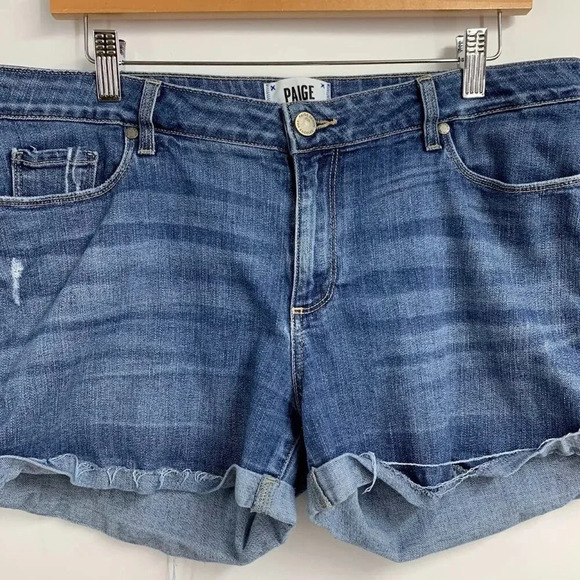 Paige Women's Jimmy Jimmy Stretch‎ Distressed Cutoff Shorts in Ares Dest Size 31 - Picture 4 of 13